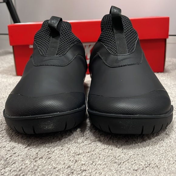 New NIKE AIR ZOOM PULSE in All Black - Picture 9 of 13